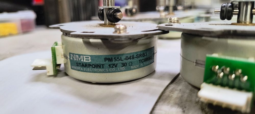 NMB silniki krokowe,Bipolarne 12v,MINEBEA ELECTRONICS