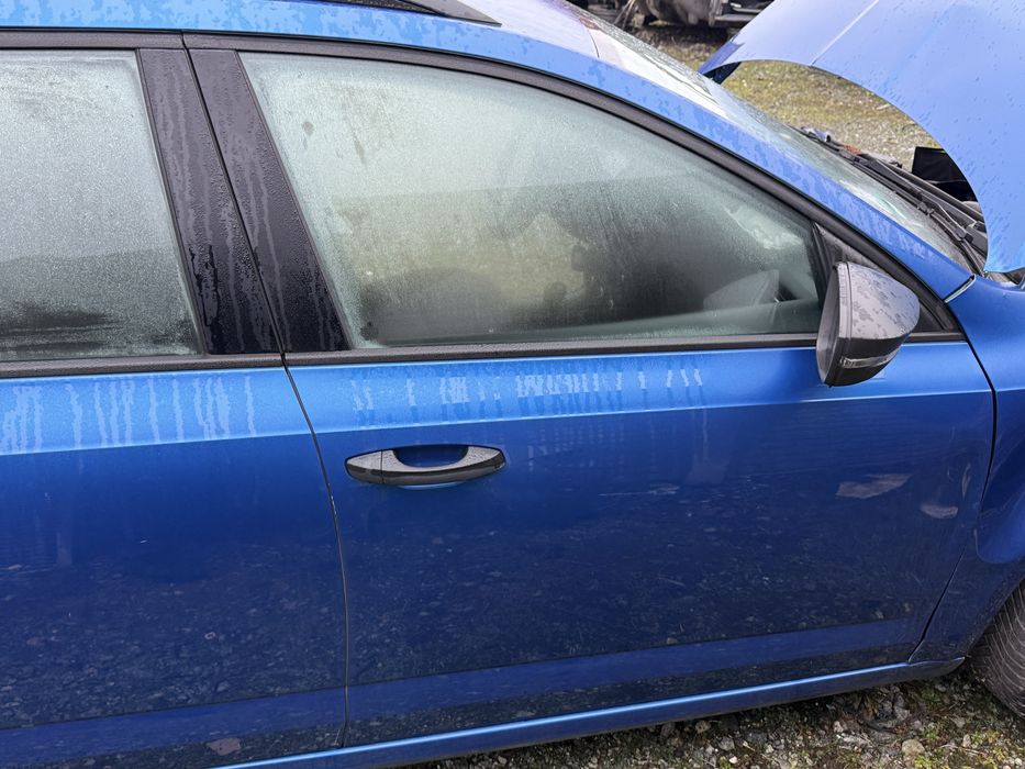 Skoda Octavia III 3 drzwi prawe kompletne LF5W