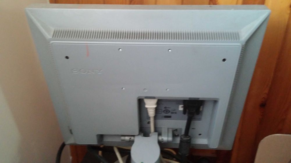 Monitor SONY 17 cali LCD GRATIS  kabel zasilający Wysyłka