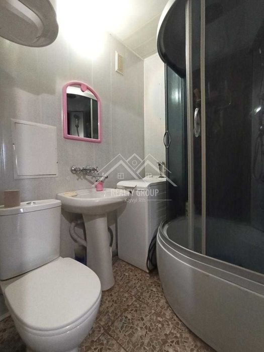 Продаж 2-кімнатна з АВТОНОМКОЮ у Центрі Міста