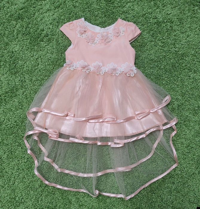 Дуже гарні речі на дівчинку + подарунок/красивая одежда на девочку