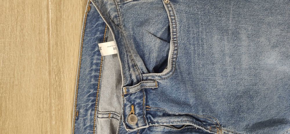 Жіночі джинси нові