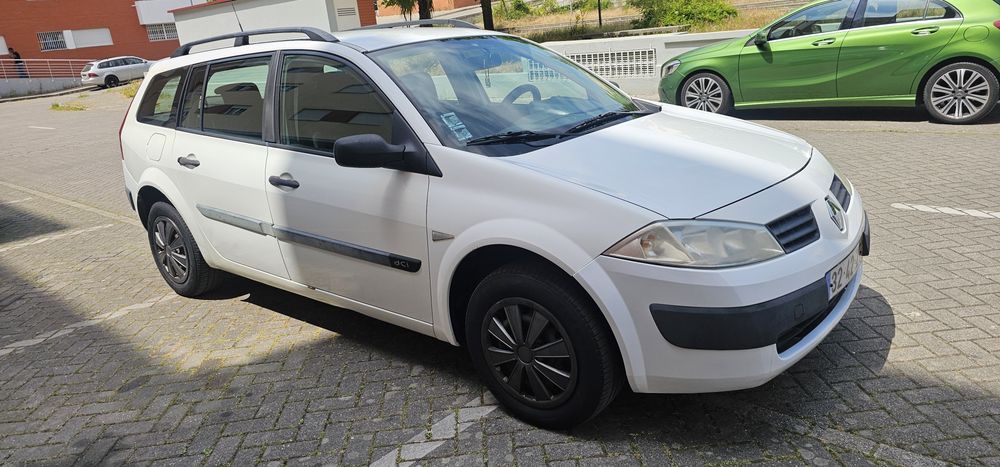 Renault Megane 1.5 dci impecável 05