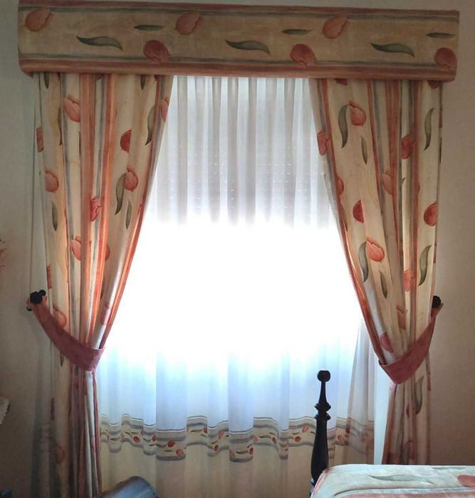 Cortinados e colcha cama casal