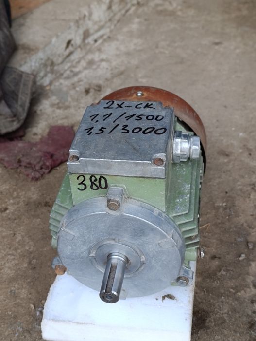 Двохшвидкістний електродвигун 1,5 кВт