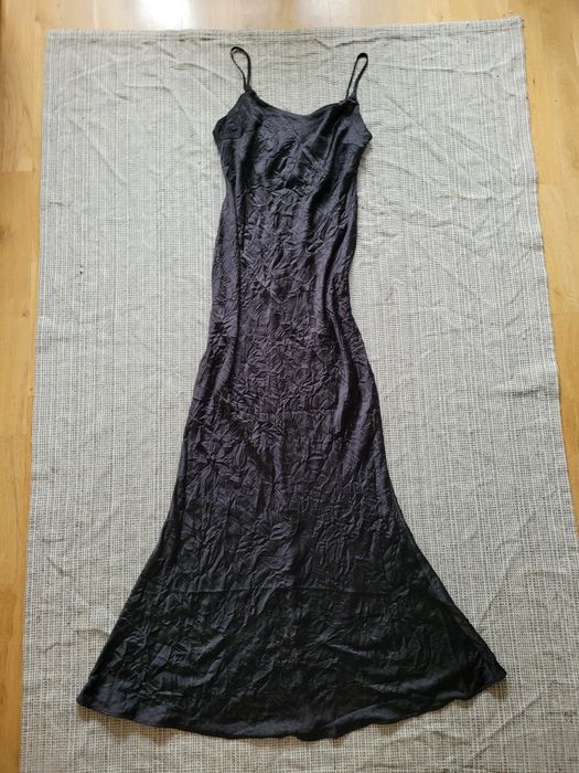 Nowa Little black dress w wersji maxi / slip dress