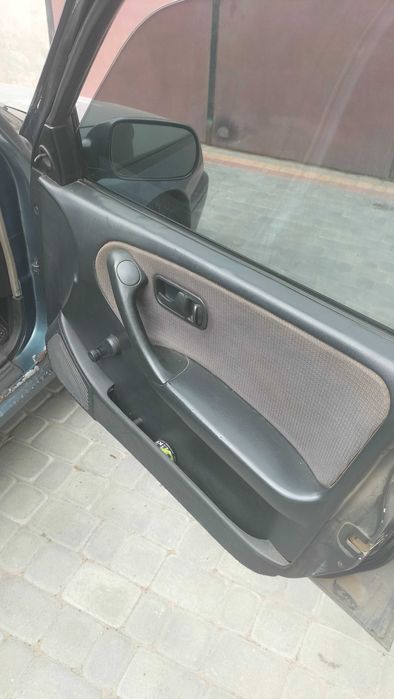 Ніссан примера п10