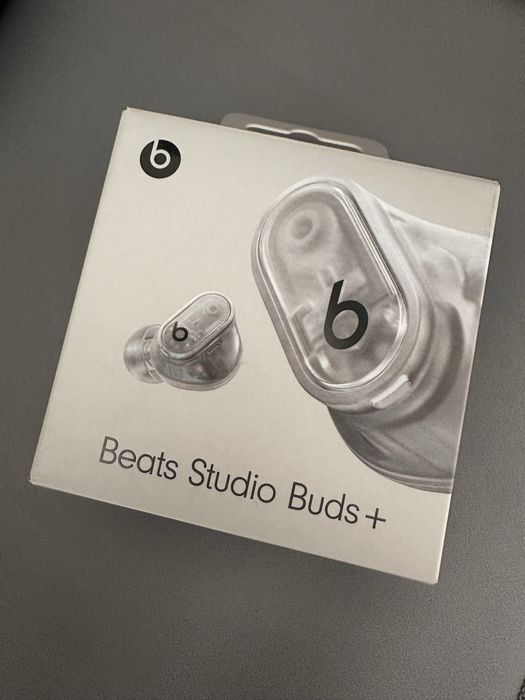 Apple beats studio buds +