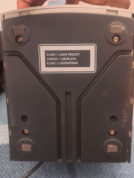 Vendo  aparelhagem Sony  inclui 2 colunas de alto som de  qualidade