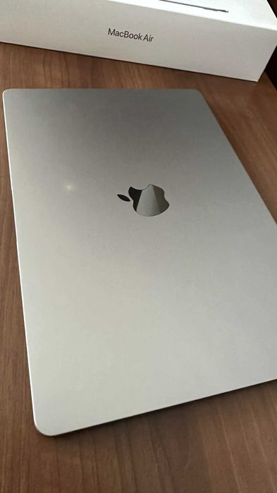 MacBook 15 M3/8/256/ 100% kondycji