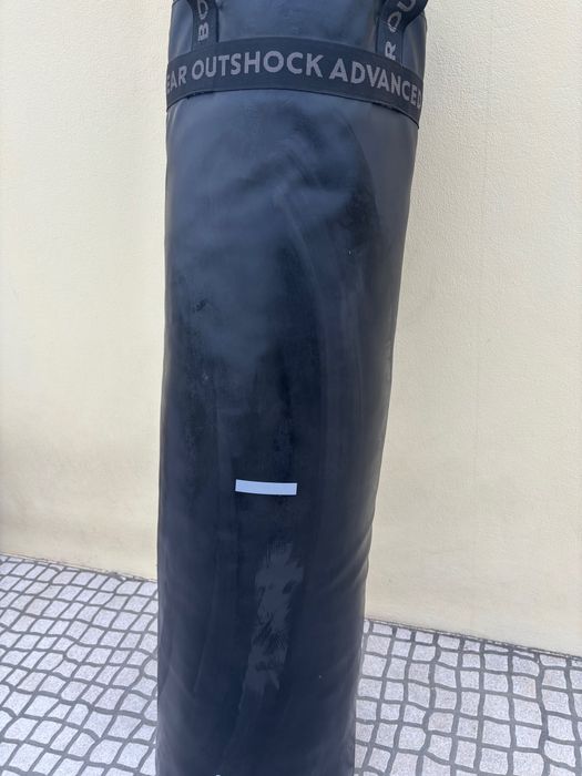 Saco de Boxe Pés/Punhos - 32Kg + Luvas 12”