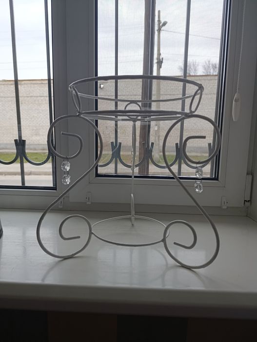 Подставка под цветок