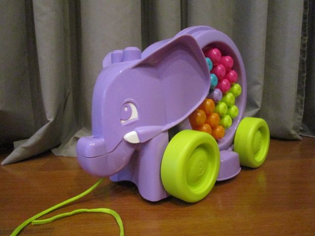 Elefante com rodas da Mega Blocks