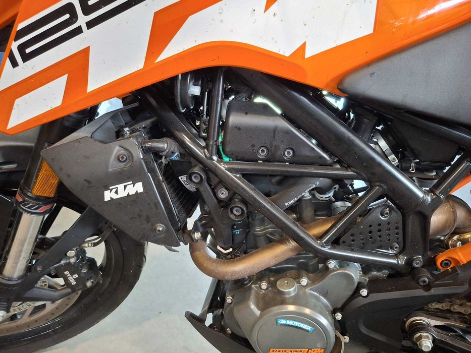 Mota KTM Duke 125
