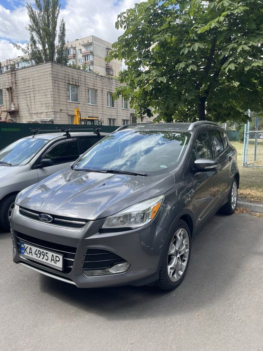 Машина ford ескейп