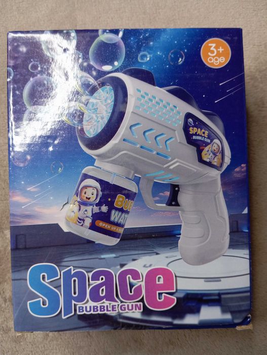 Kosmiczny pistolet na bańki