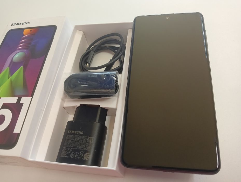 Samsung Galaxy M51, z dużą baterią 7000mah