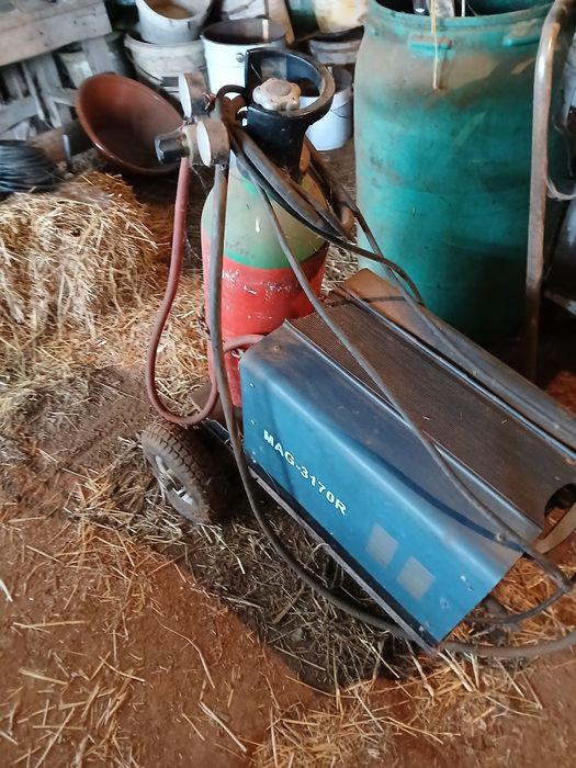 Soldador com botija de gás