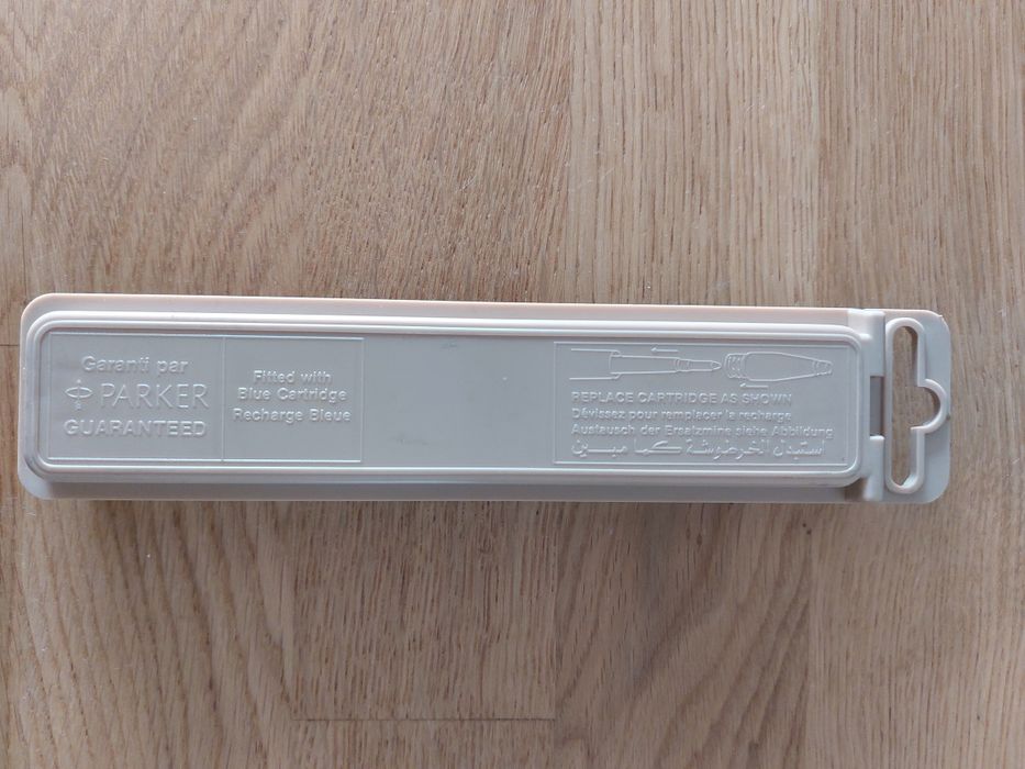 Caneta Roller Ball PARKER Vector 80's