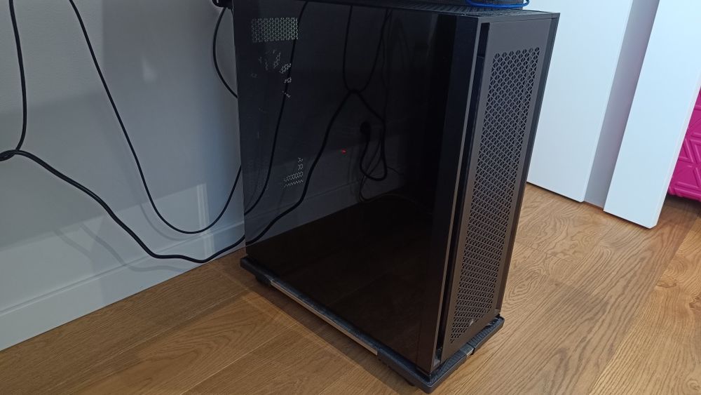 Komputer do gier (gamingowy) ryzen 9 9900x RTX 5070 Ti 32GB RAM