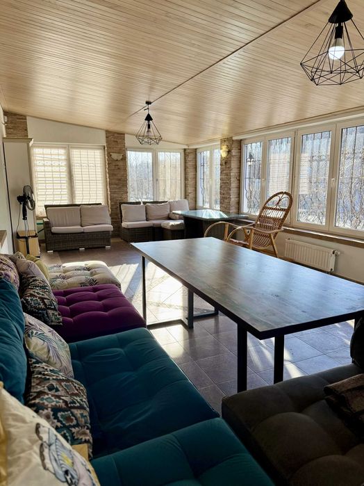 Будинок на березі ставка у Високому