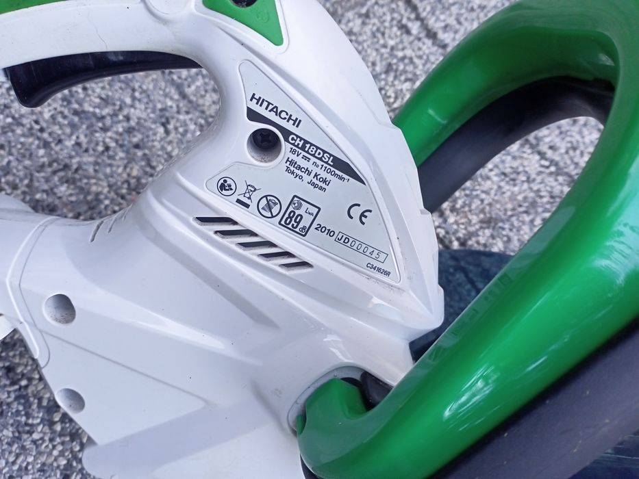 Corta sebes arbustos cedros aparar cortar