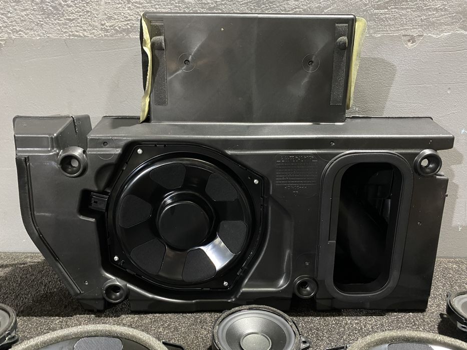 Колонки Акустика Сабвуфер Meridian Range Rover L405
