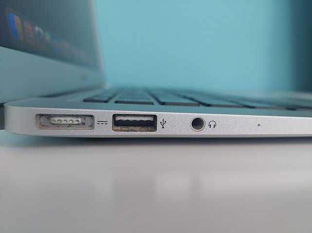 MacBook Air 2015 в ідеальному стані