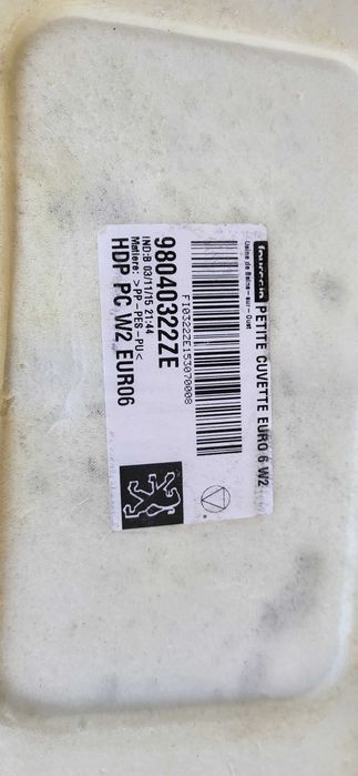 Podłoga Bagażnik Peugeot 508 SW po AdBlue