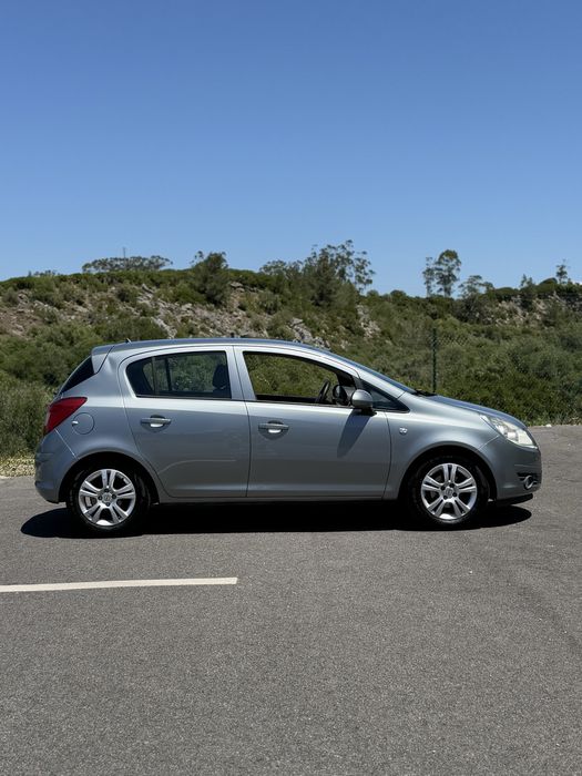 Opel Corsa 1.2 gasolina 2010
