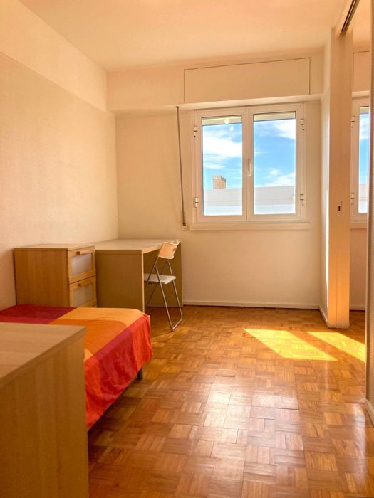 Duplex T2/T3, com 103 m², no centro de Telheiras