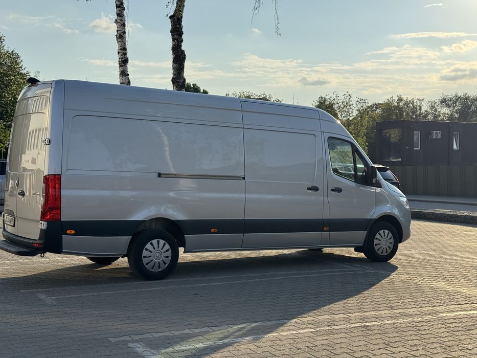 Mercedes Benz Sprinter 907
