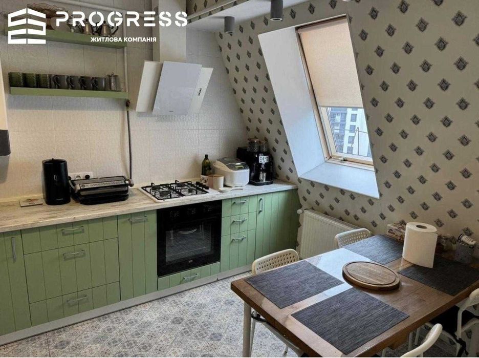 Продаж 7 кімнатної квартири в центрі міста по вул.Чорновола 10