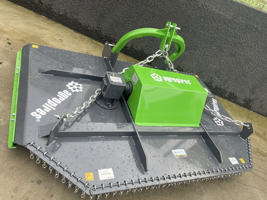 Capinadeira 2,50m profissional florestal