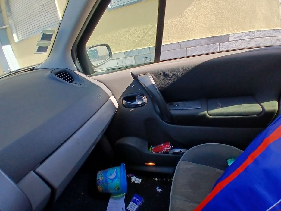 Vende se renault scenic