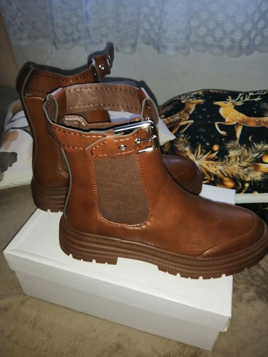 Botki z paskiem nowe