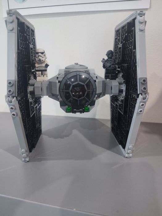 LEGO Star Wars 75300 TIE Fighter – Completo com Manual