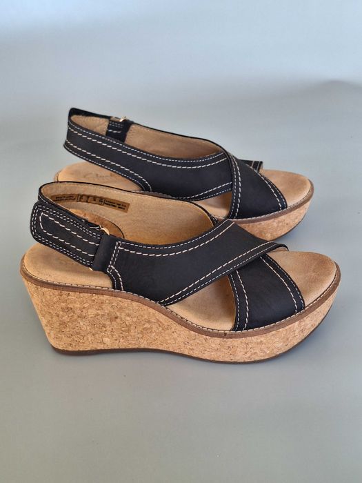 Босоніжки Clarks жіночі шкіряні  36 /23 см сандали женские взуття жіноче босоножки сандалі