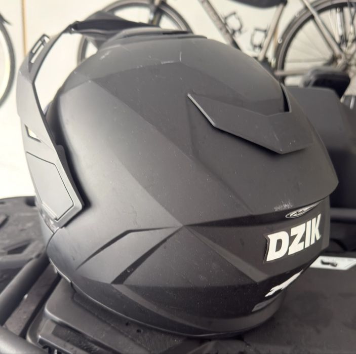 Kask HJC i80 czarny mat