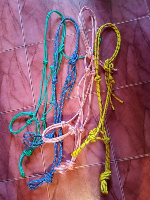 Недоуздки чомбур для коня