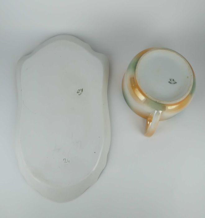 Chávena Almoçadeira com base Vista Alegre, anos 20/40, CADA