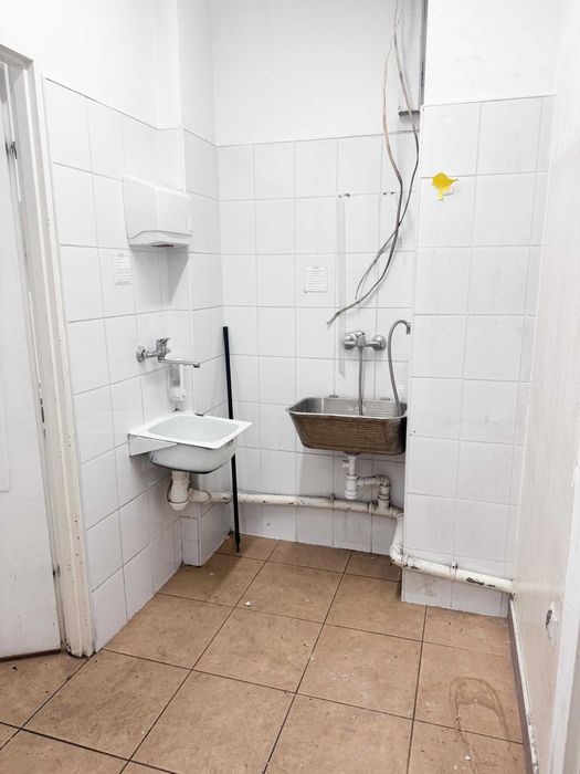 Lokal 90m2, ścisłe Centrum, duże witryny