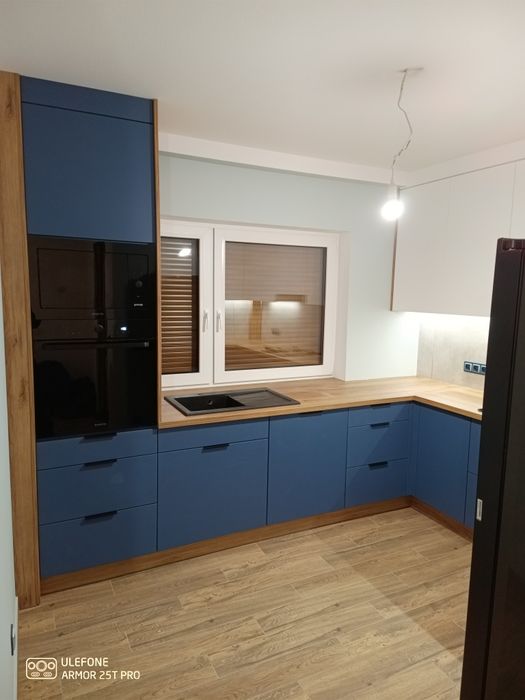 Meble na wymiar Kuchnie  Szafy Garderoby.