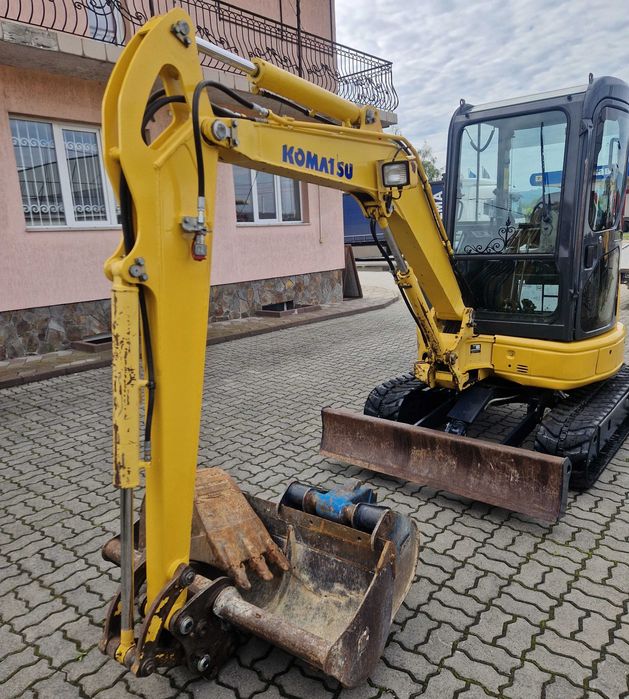 KOMATSU PC30 MR-2 2005р
