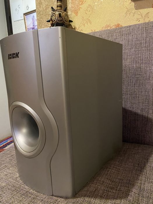 Продам саб  и колонки