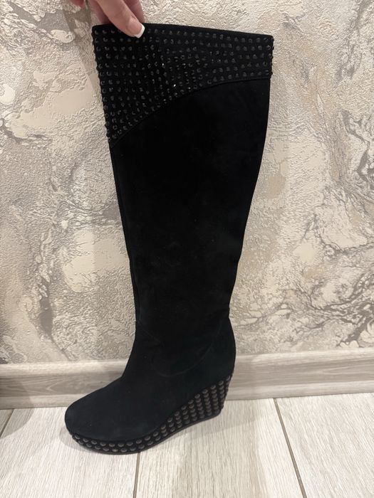 Продаю в хорошем состоянии сапоги