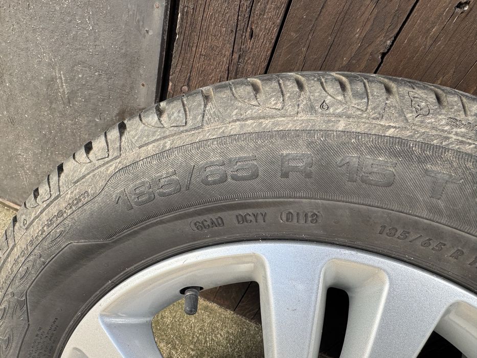 Opony 185/65 r15 uniroyal