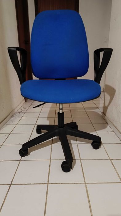 Cadeira de escritório - 15€
