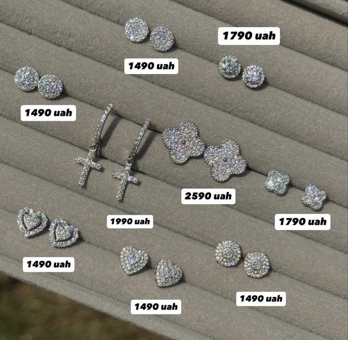 Срібні прикраси з муасанітами (діамантами), пусети, підвіска, каблучка