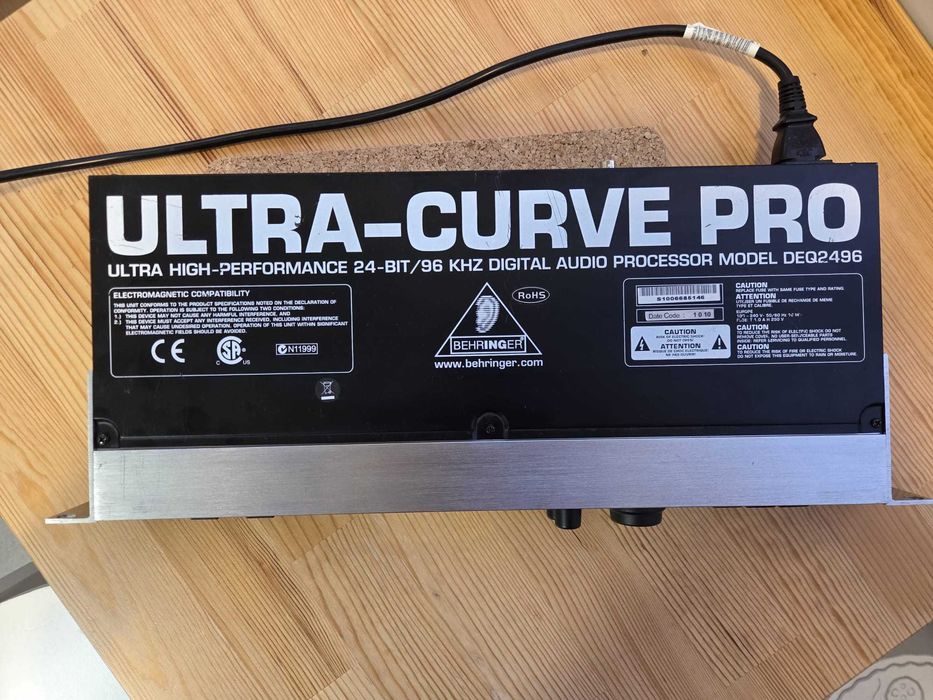 Behringer Ultra-Curve Pro DEQ2496 Processador Áudio Digital